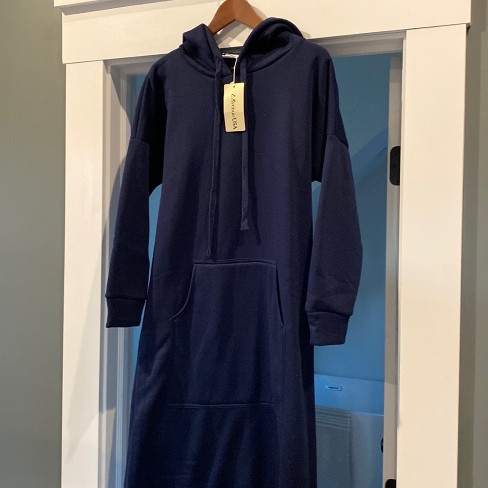 ⚡️NWT⚡️ Deep Navy Blue Hooded Dress 👏🏻